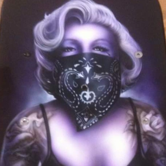 Meet your Posher, Victoria - Picture 1 of 1